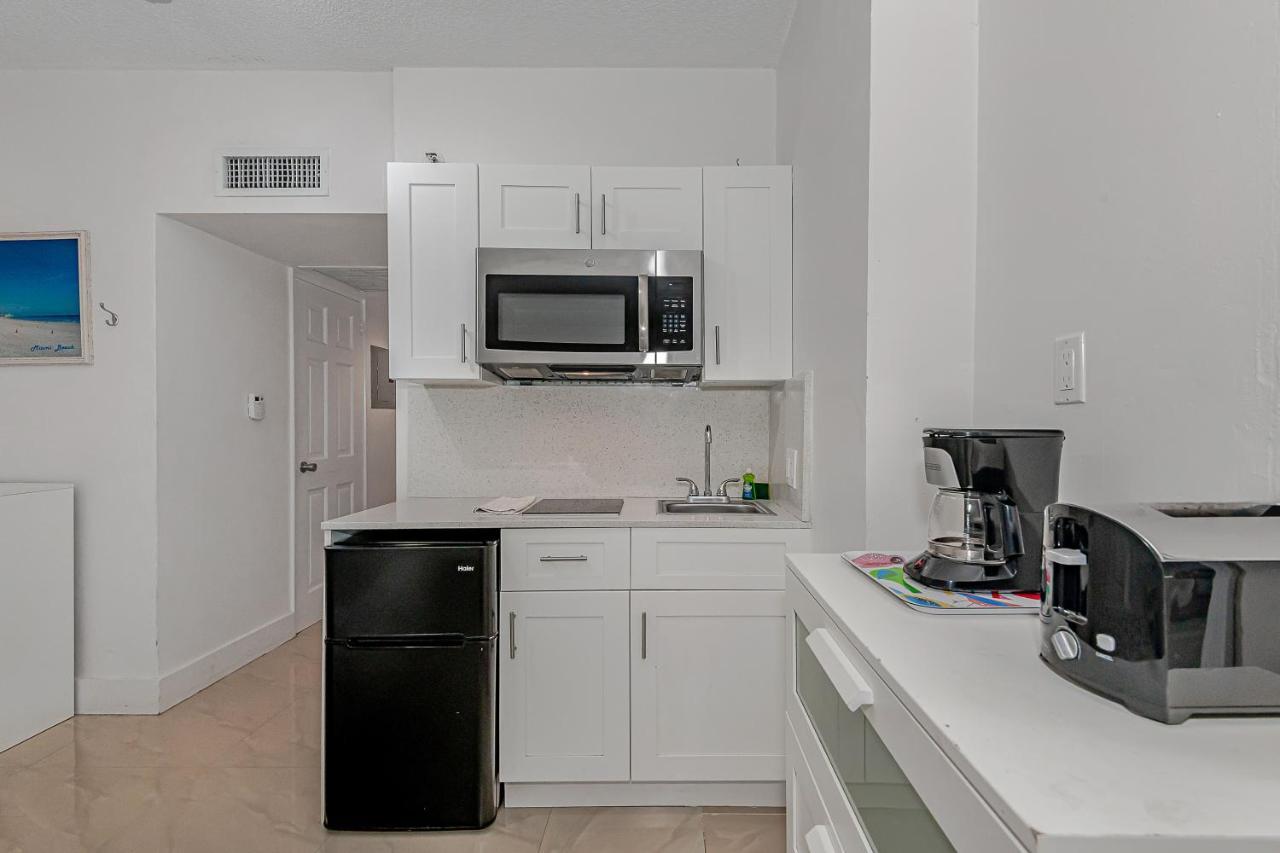 Beach Front Studio Miami Beach Bagian luar foto