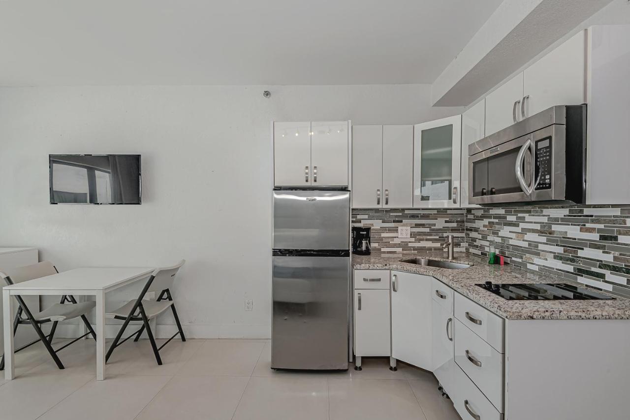Beach Front Studio Miami Beach Bagian luar foto